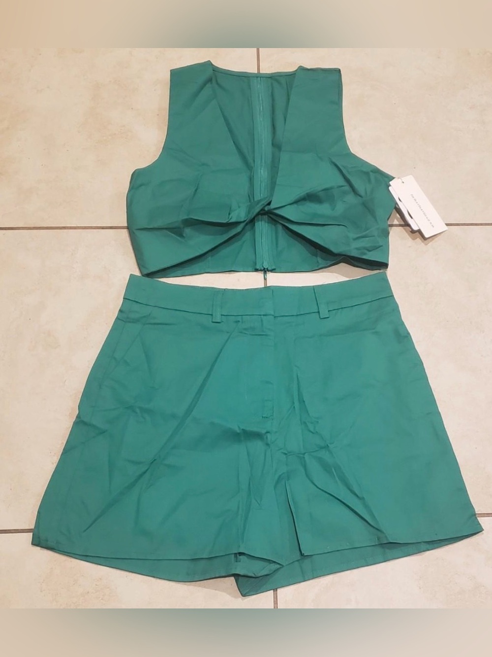 Commense Emerald Green Polyester Garment